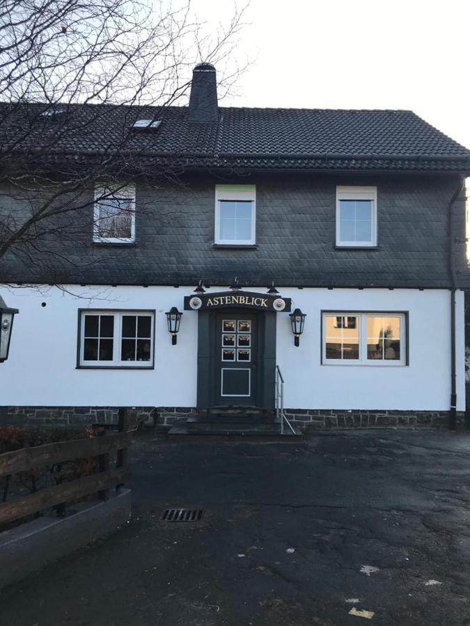 빈터베르크 Ferienhaus Astenblick - Ideal Fuer Weihnachtsfeiern Und Familienfeiern Bietet Schlafplaetze Fuer Bis Zu 35 Personen 빌라 외부 사진