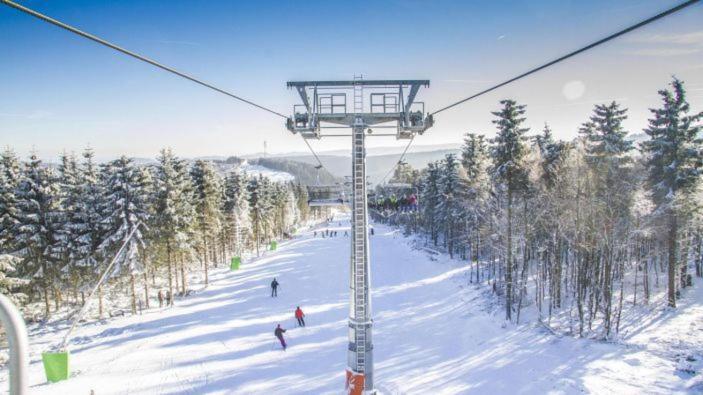 빈터베르크 Ferienhaus Astenblick - Ideal Fuer Weihnachtsfeiern Und Familienfeiern Bietet Schlafplaetze Fuer Bis Zu 35 Personen 빌라 외부 사진